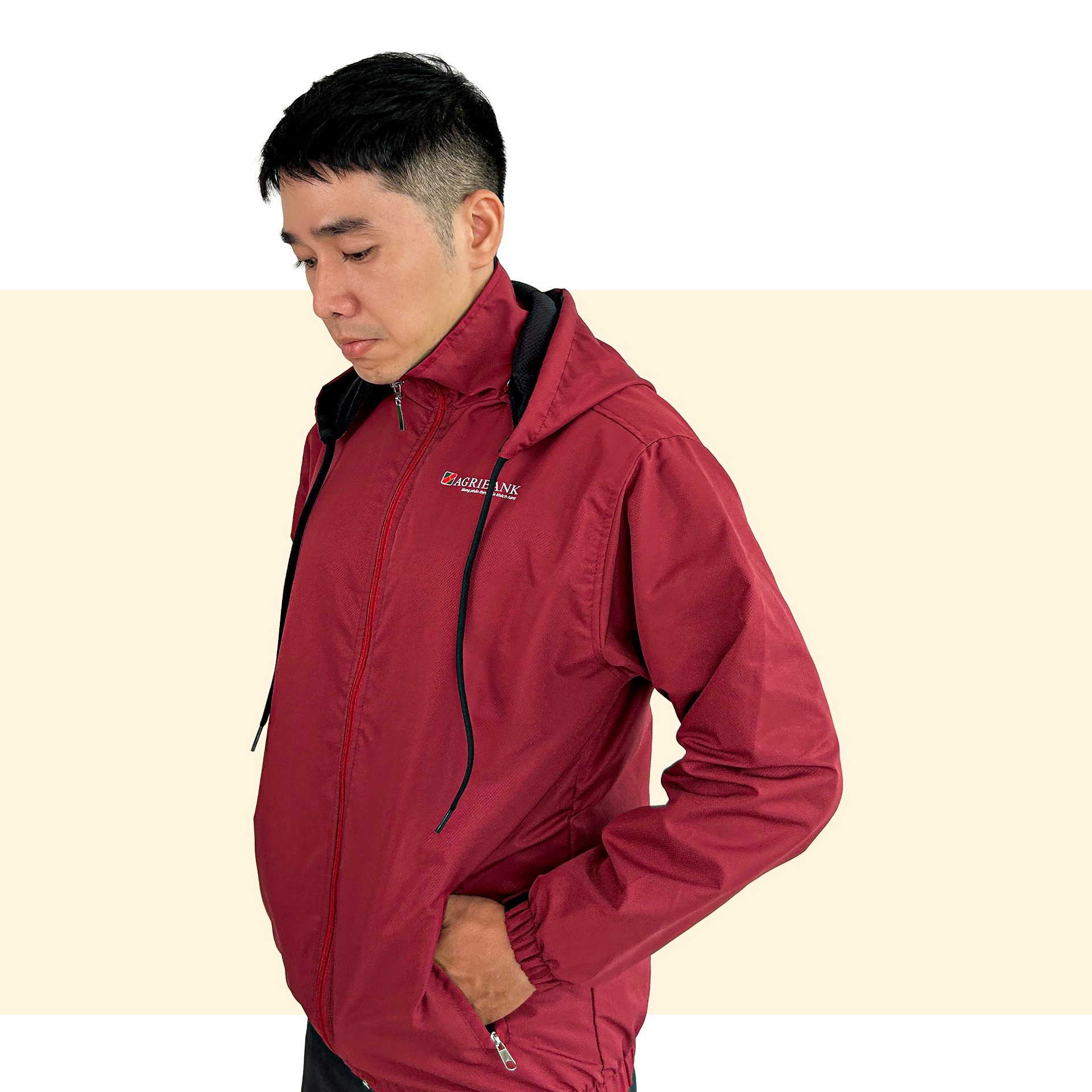 Ưu điểm của chất liệu trượt nước may áo gió